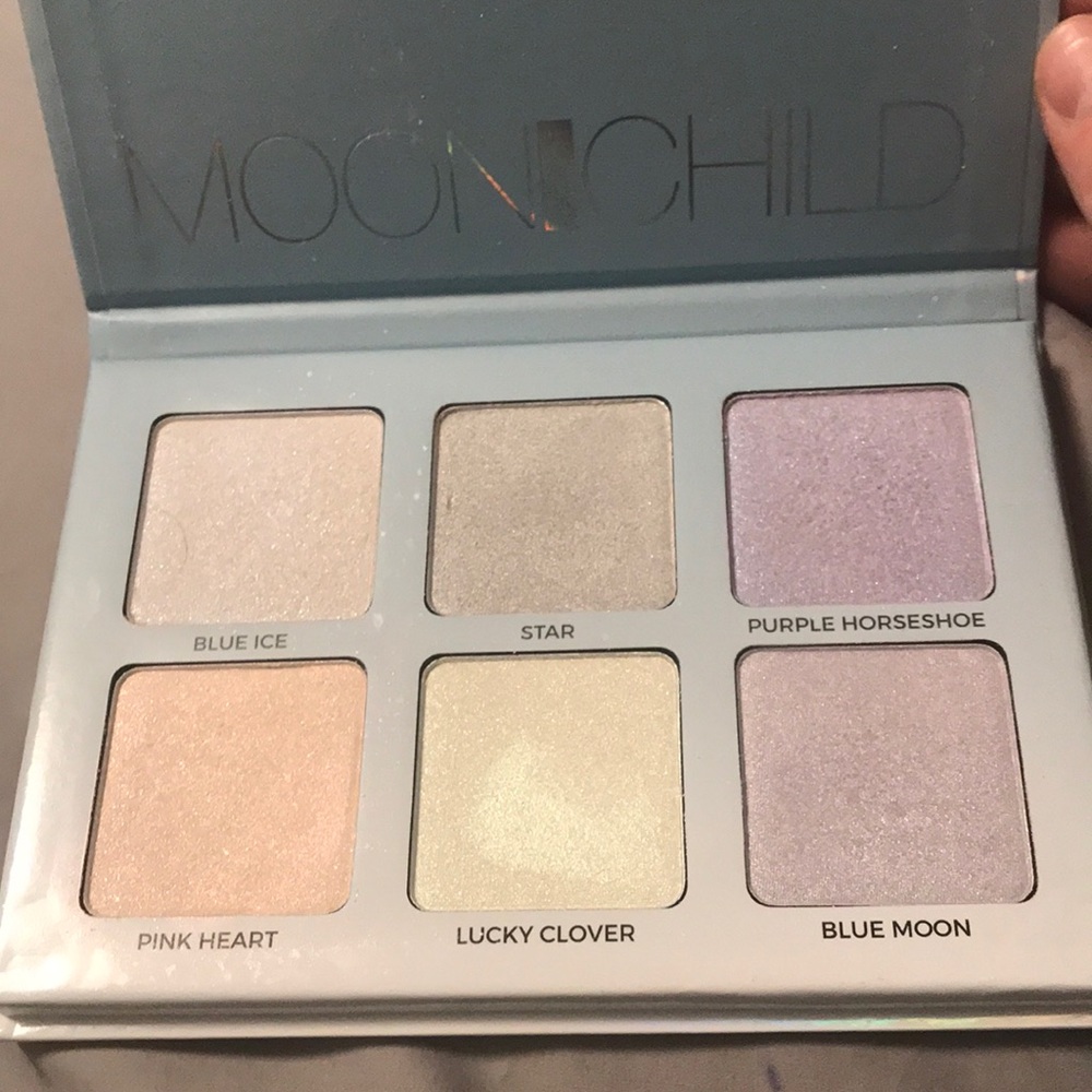 Anastasia Beverly Hills “Moonchild” glow kit